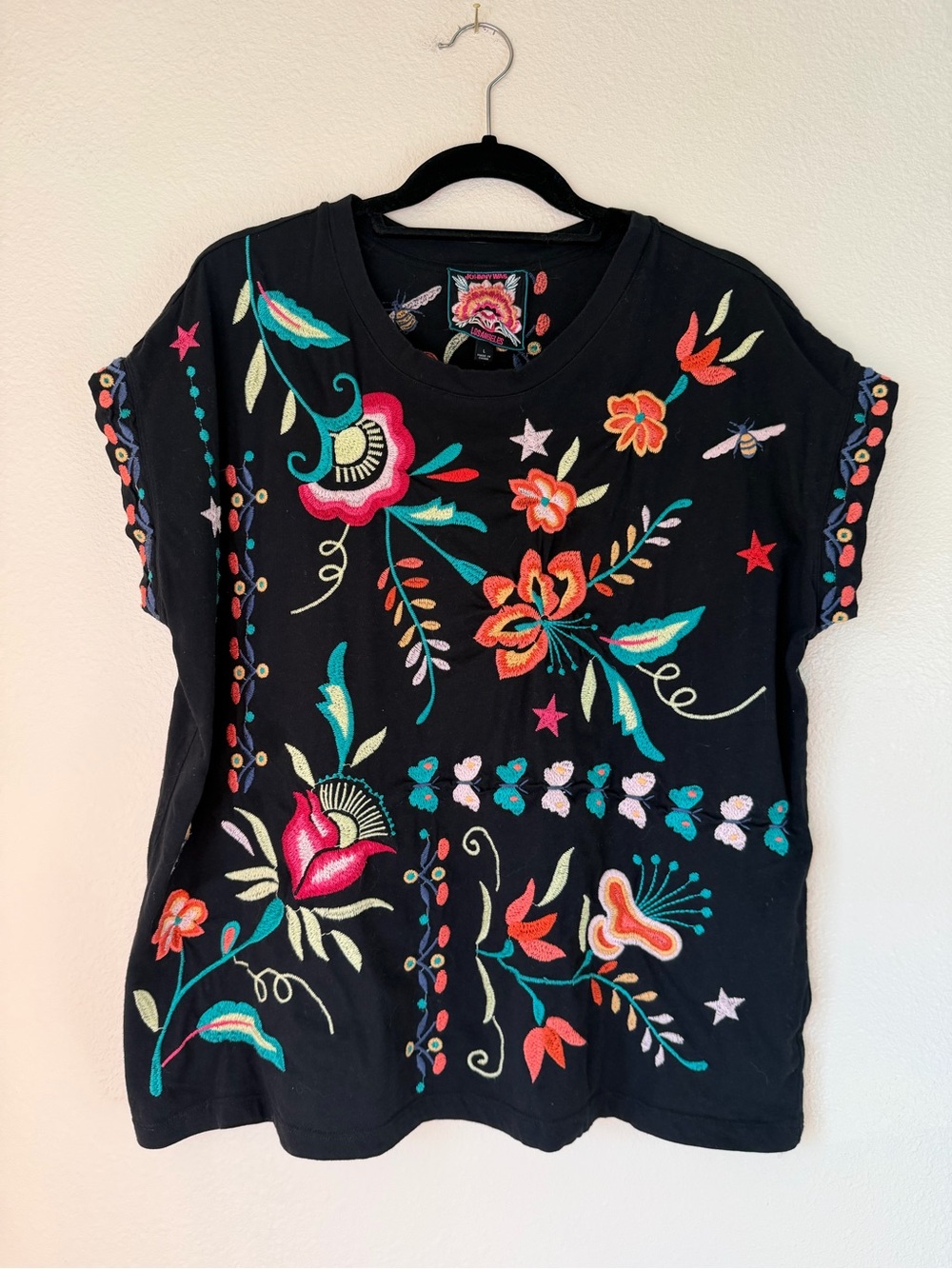 Johnny Was Averi Relaxed Tee, Size Large - Picture 4 of 9
